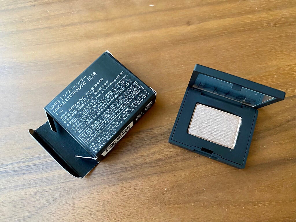 シングルアイシャドー/NARS/単色アイシャドウを使ったクチコミ(2枚目)