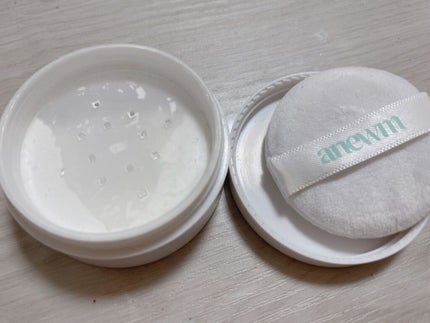 アニューム セバム コントロール パウダー/saat insight/ルースパウダーを使ったクチコミ(1枚目)