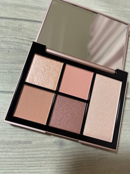 フェイス スタイリスト/SNIDEL BEAUTY/アイシャドウパレットを使ったクチコミ(1枚目)