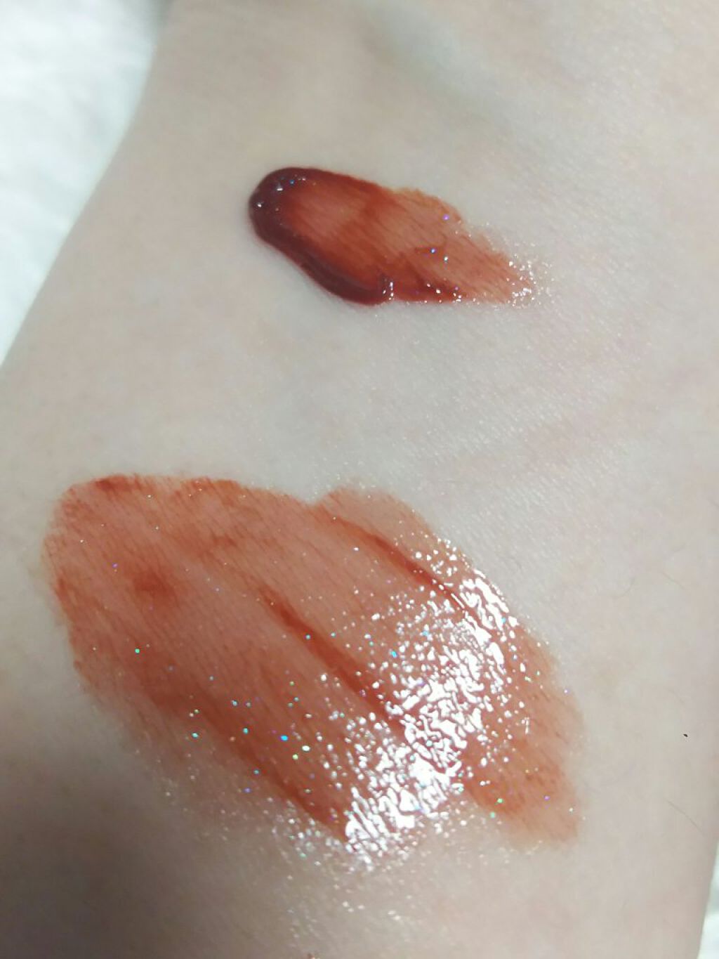 アピュー ジューシーパン スパークリングティント JBR01 呪いの糸車(マレフィセントデザイン)/A’pieu/口紅を使ったクチコミ（3枚目）