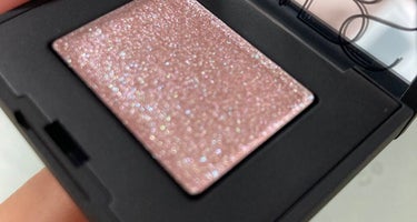 ハードワイヤードアイシャドー/NARS/単色アイシャドウを使ったクチコミ（2枚目）