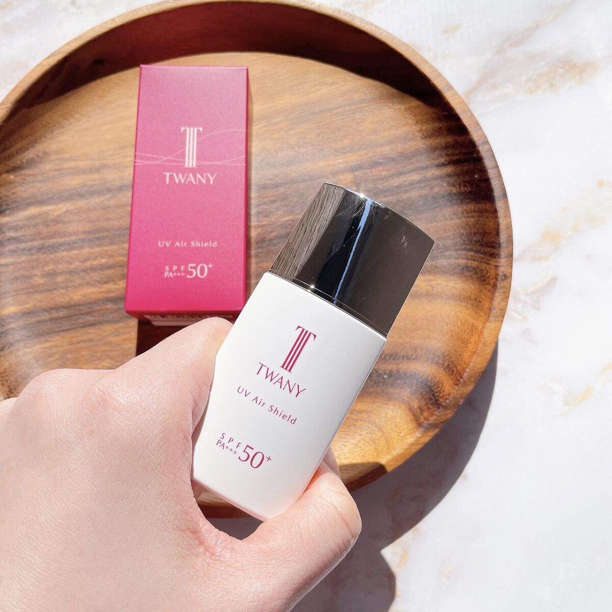 ＵＶエアシールド/TWANY/日焼け止めミルクを使ったクチコミ（2枚目）