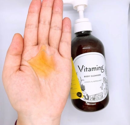 リフレッシングボディソープ(レモン&ベルガモットの香り)/Vitaming/ボディソープを使ったクチコミ(4枚目)