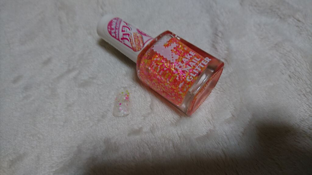 セリア ATフレークネイルグリッター/セリア/マニキュアを使ったクチコミ（1枚目）