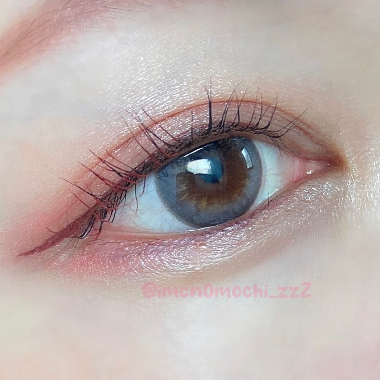 パリインザタイムシリーズ Paris 5pm ウォームグレー/LENSSIS/カラーコンタクトレンズを使ったクチコミ（2枚目）