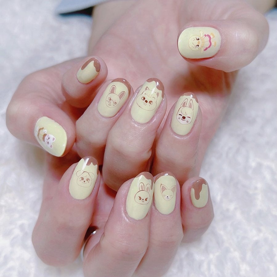 なかやまちえこ on LIPS 「🍮🍮🍮⠀⠀@aby_sharenail⠀#nail#nails..」(1枚目)