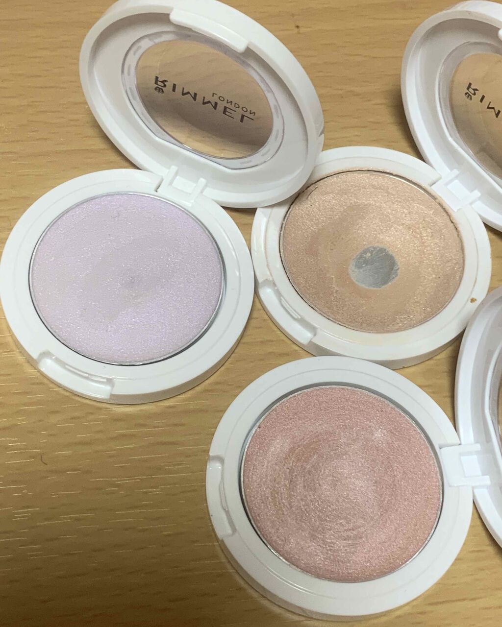 MegaGlo Highlighting Powder/wet 'n' wild/パウダーハイライトを使ったクチコミ（2枚目）