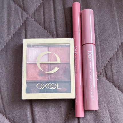 スキニーリッチシャドウ/excel/アイシャドウパレットを使ったクチコミ(3枚目)