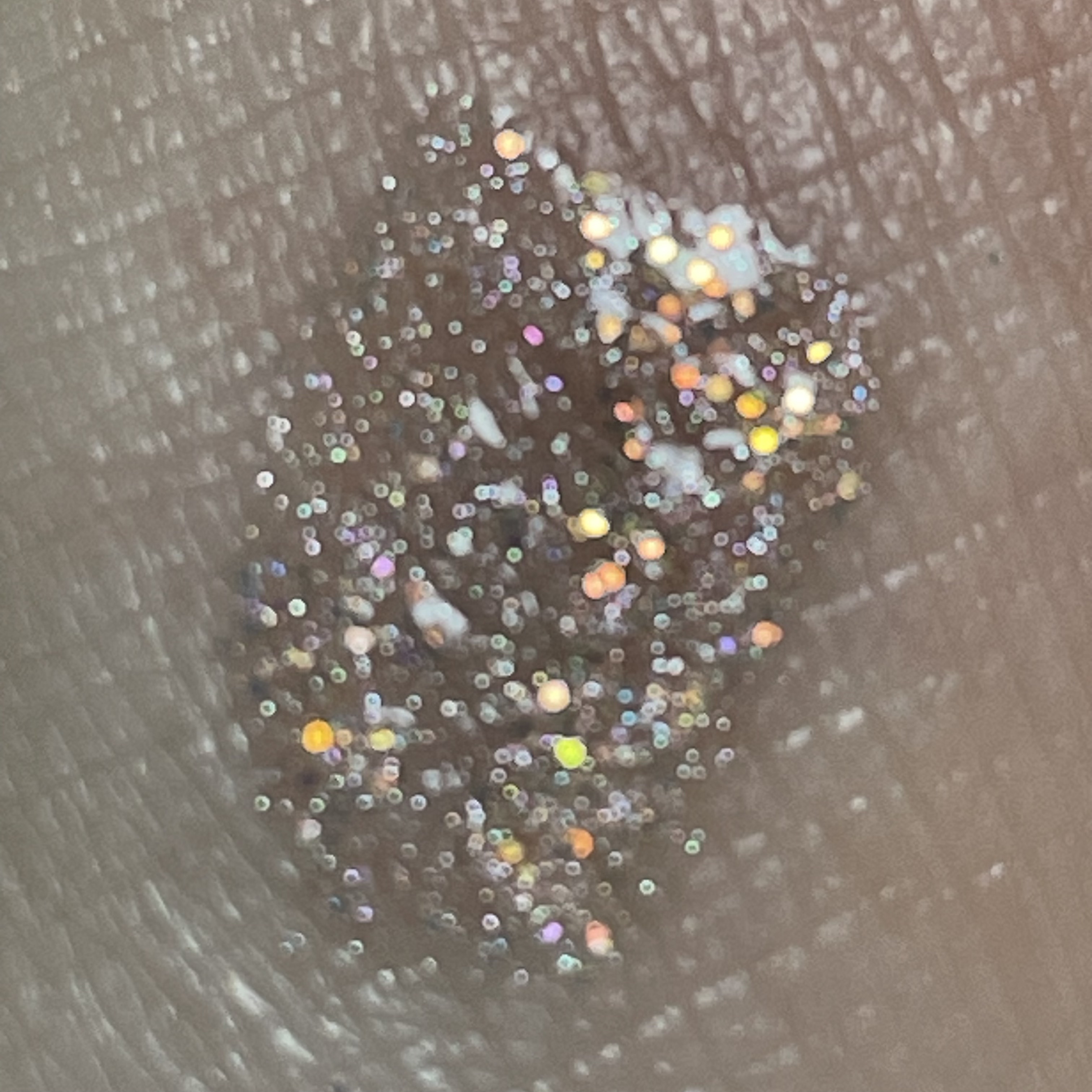 ウォンジョンヨ　ダイヤモンドライナー 04 コーラルハーモニー/Wonjungyo/リキッドアイシャドウを使ったクチコミ（3枚目）