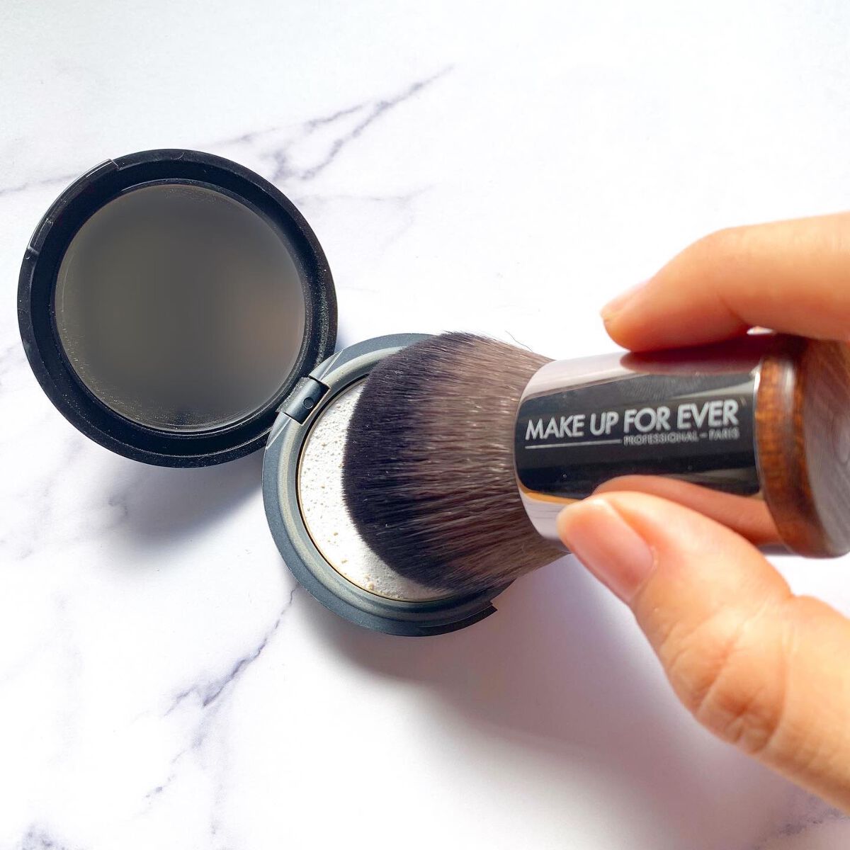 パウダーカブキブラシ#124/MAKE UP FOR EVER/メイクブラシを使ったクチコミ(7枚目)