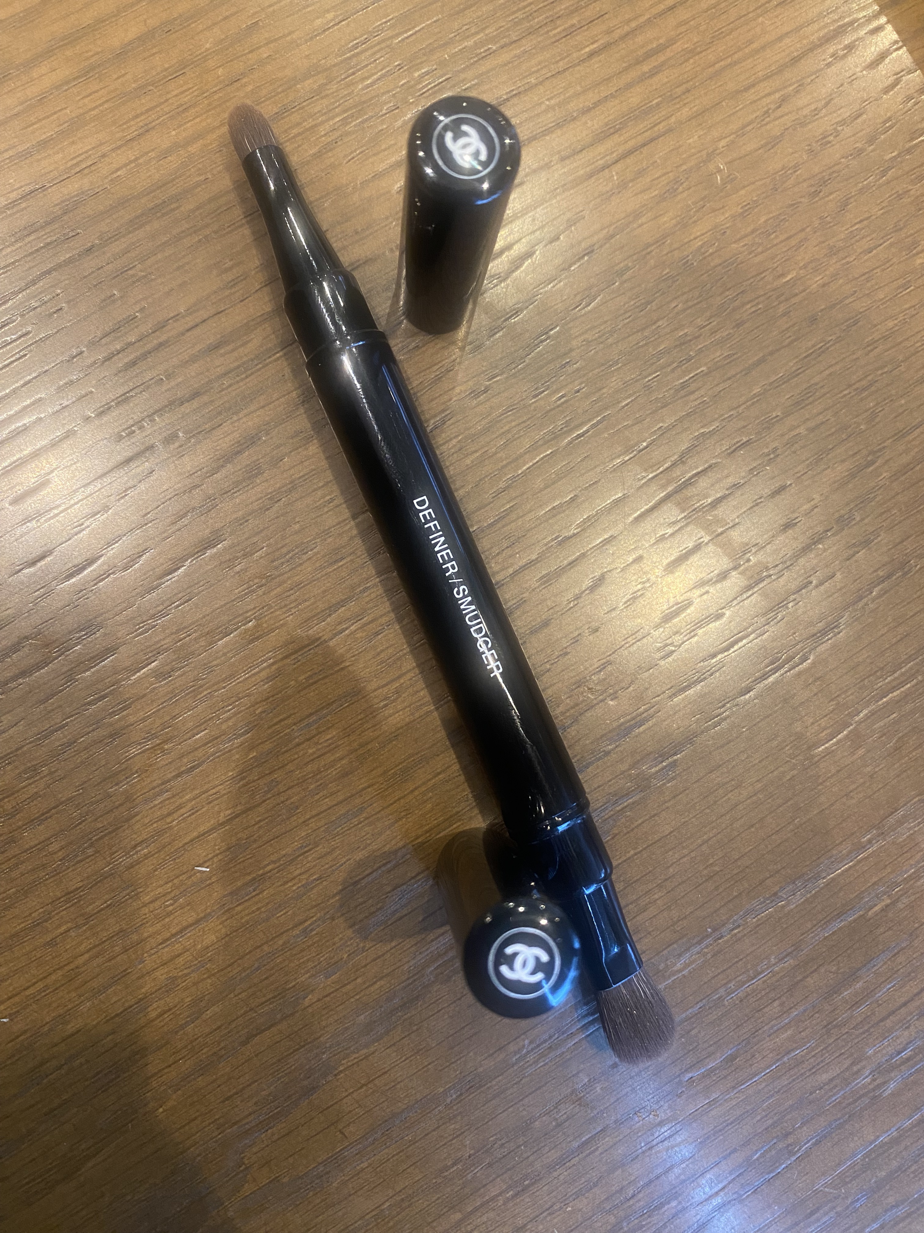 BOBBI BROWN クラシックブラシセットのクチコミ「持ち歩くメイクブラシ問題①

持ち手が長かったり、大切に使いたいのに毛先の痛みにつながりそうで.....」（2枚目）