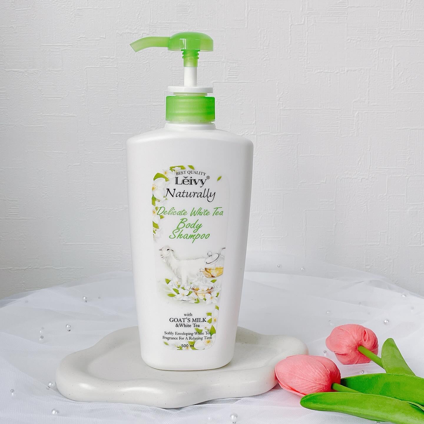 レイヴィー ボディシャンプー ホワイトティー/Leivy/ボディソープを使ったクチコミ（2枚目）