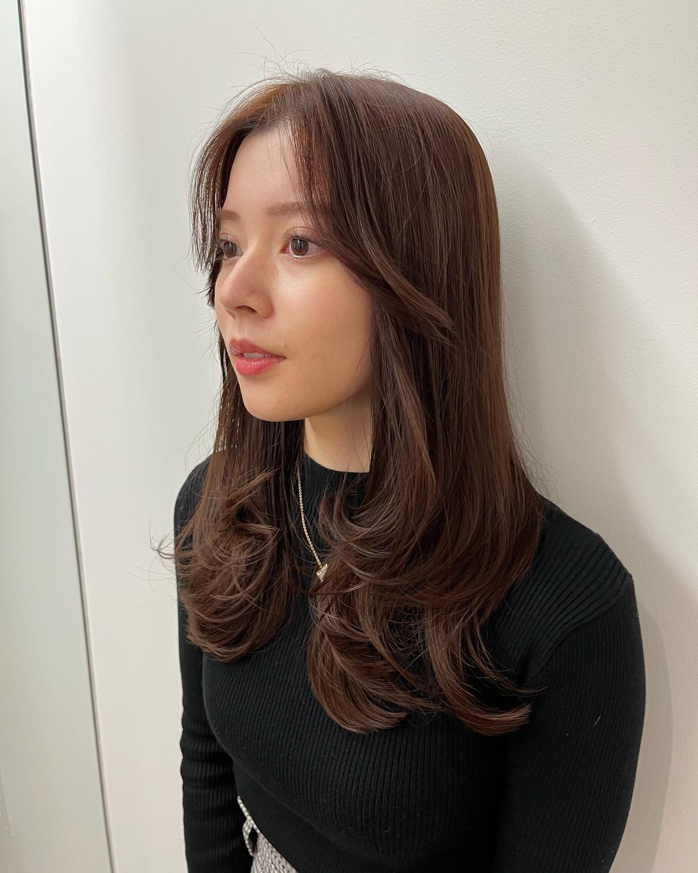 HARUNA on LIPS 「.レイヤーを普段より高めに設定🌟.自分でスタイリングしやすいカ..」(3枚目)