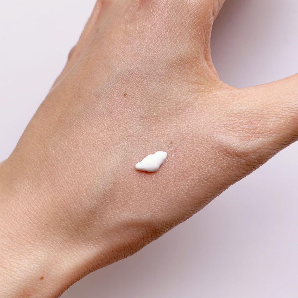 PLUSRESTORE UVミルクのクチコミ「☑︎日焼け止め
#プラスリストア @plusrestore .
#UVミルク
.
フラーレン配.....」（3枚目）