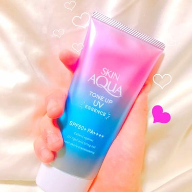 スキンアクアトーンアップUVエッセンス
SPF50+PA++++

そうこの日焼け止めSNSでよく見かけてやっと手に入れた〜〜( ᐢ˙꒳​˙ᐢ )♡

使った感想は日焼け止め独特の嫌な匂いもせず、むしろ