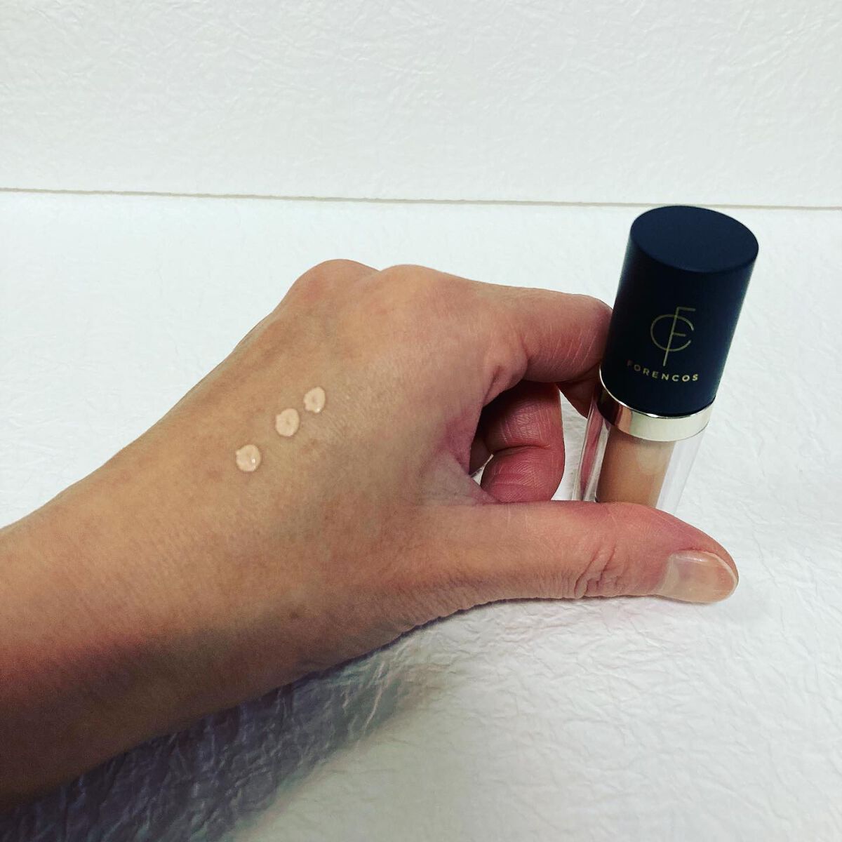 タトゥーウォータープルーフスカーコンシーラー/フォレンコス/リキッドコンシーラーを使ったクチコミ（3枚目）