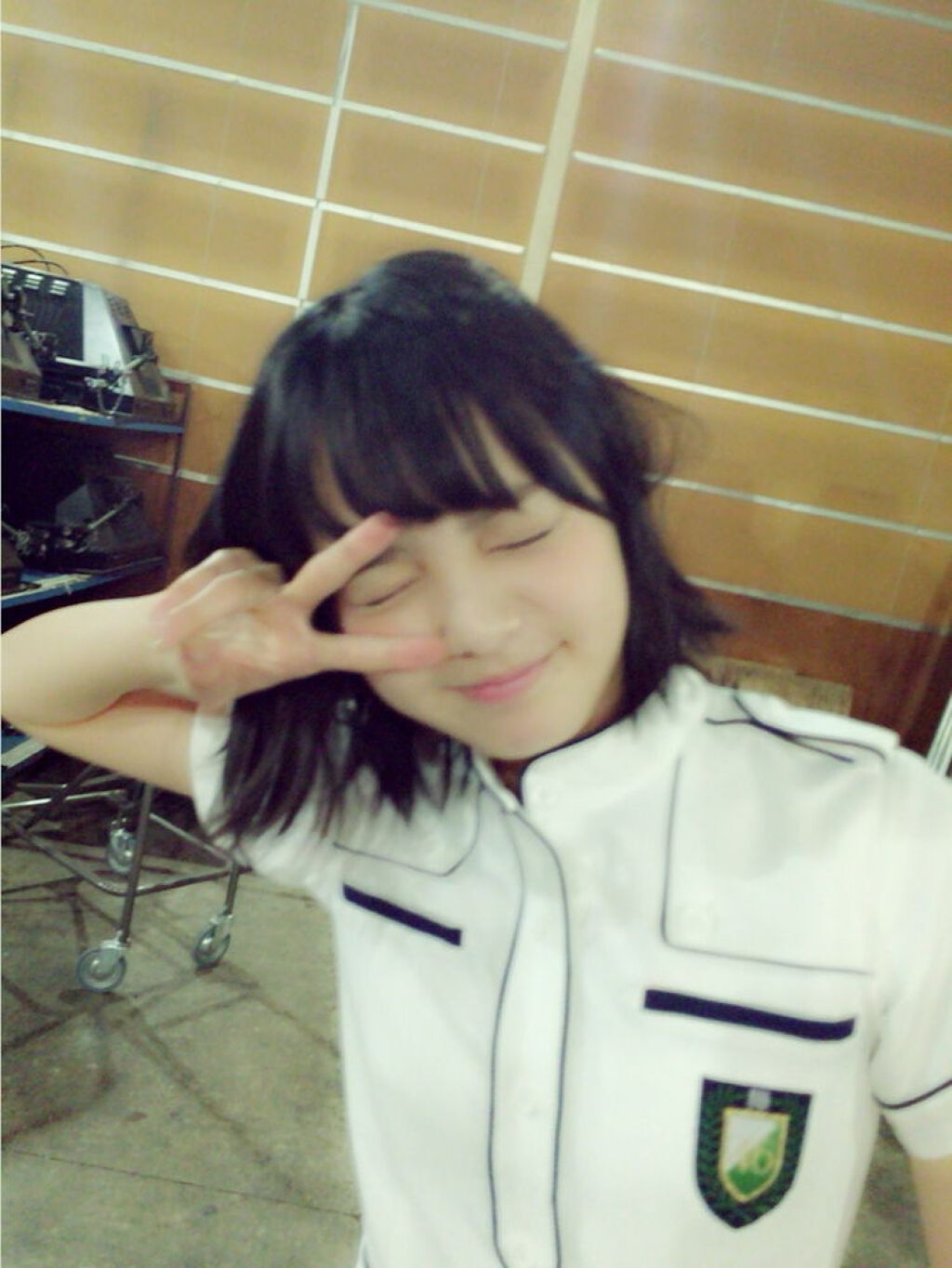 ゆりにゃん on LIPS 「はじめましてです。一重さんですー!何かおすすめのメイクやスクー..」(1枚目)