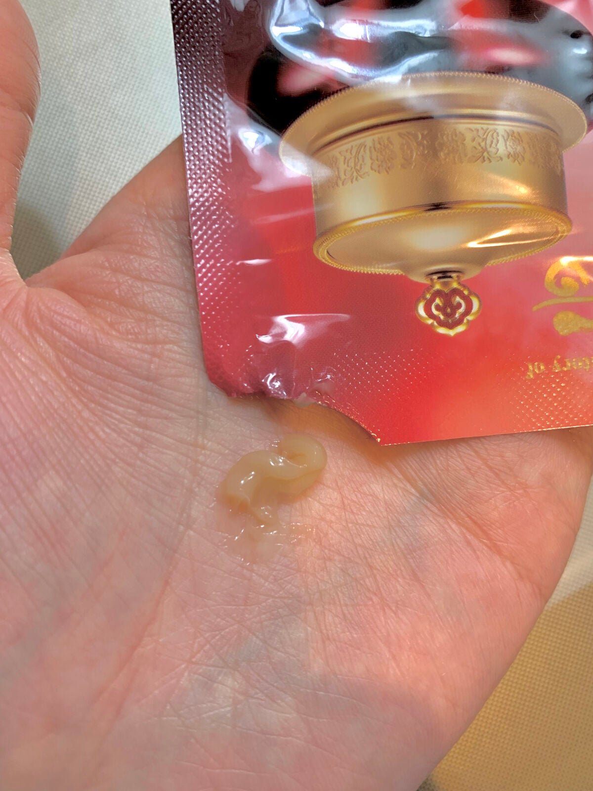 津率享 津率膏 クリーム/The History of 后(Whoo)/フェイスクリームを使ったクチコミ(3枚目)