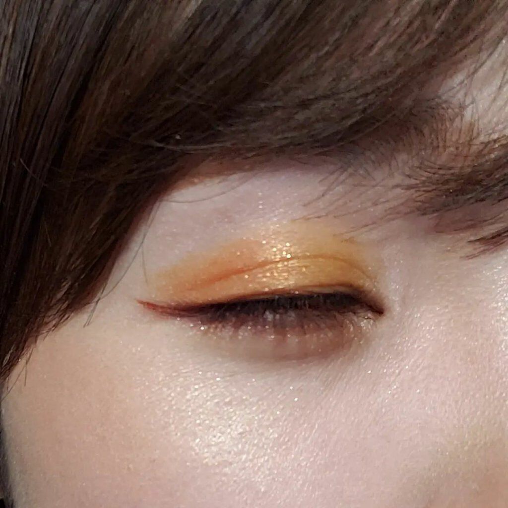 アディクション ザ アイシャドウ スパークル/ADDICTION/単色アイシャドウを使ったクチコミ（2枚目）