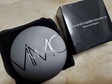 ミネラルリキッドリー ファンデーション SPF22 PA++/MiMC/リキッドファンデーションを使ったクチコミ(1枚目)