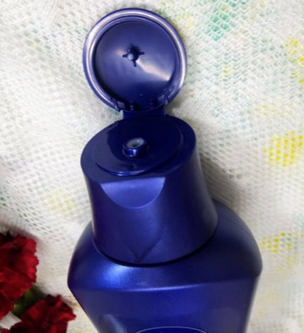 ニベア ロイヤルブルーボディミルク 美容ケア/ニベア/ボディミルクを使ったクチコミ(4枚目)