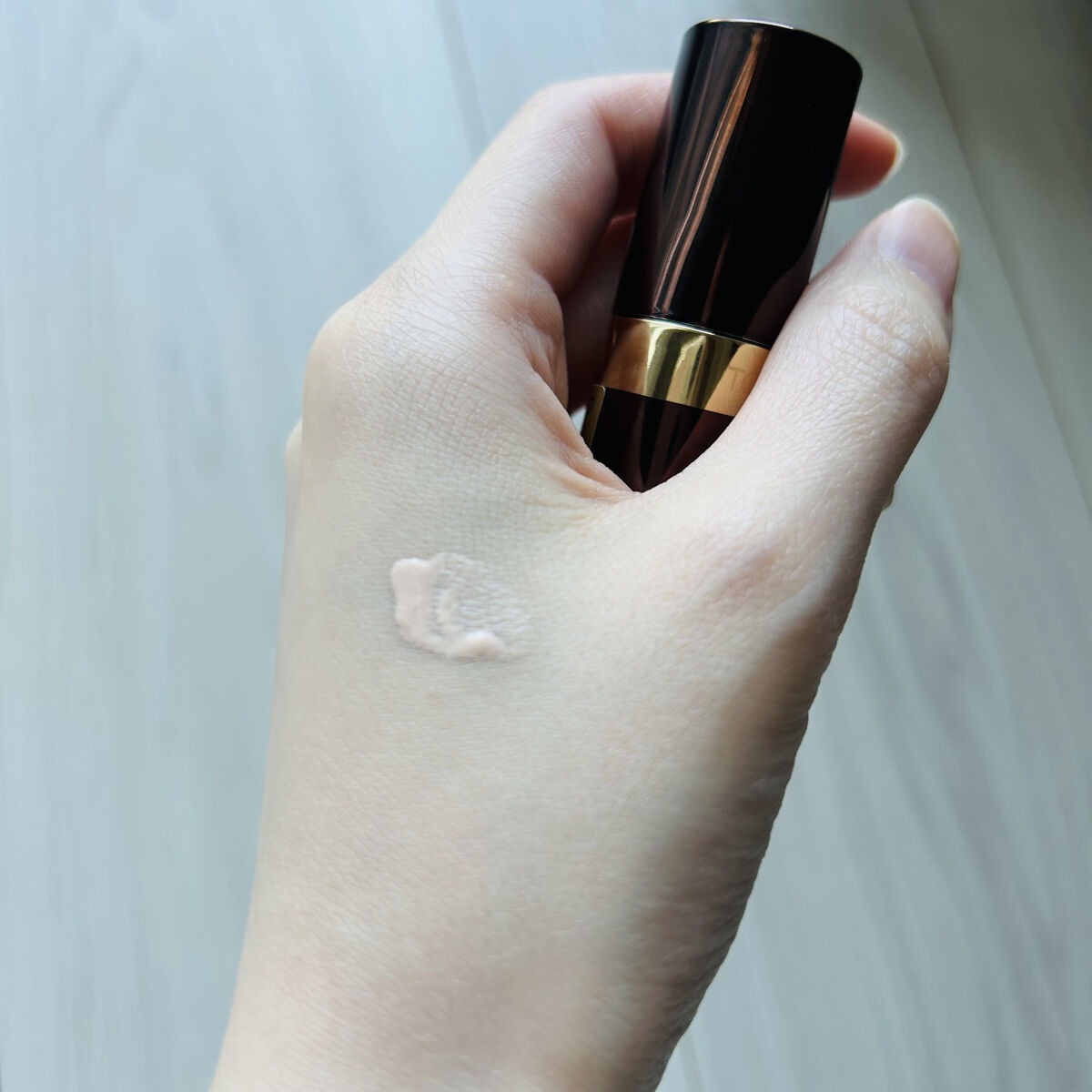 エモーションプルーフ アイ プライマー/TOM FORD BEAUTY/アイシャドウベースを使ったクチコミ（3枚目）