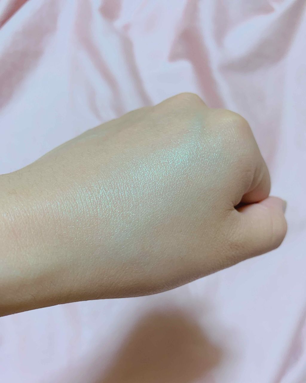 ダイヤモンドライト ハイライター ブラシ/Too Faced/メイクブラシを使ったクチコミ（2枚目）