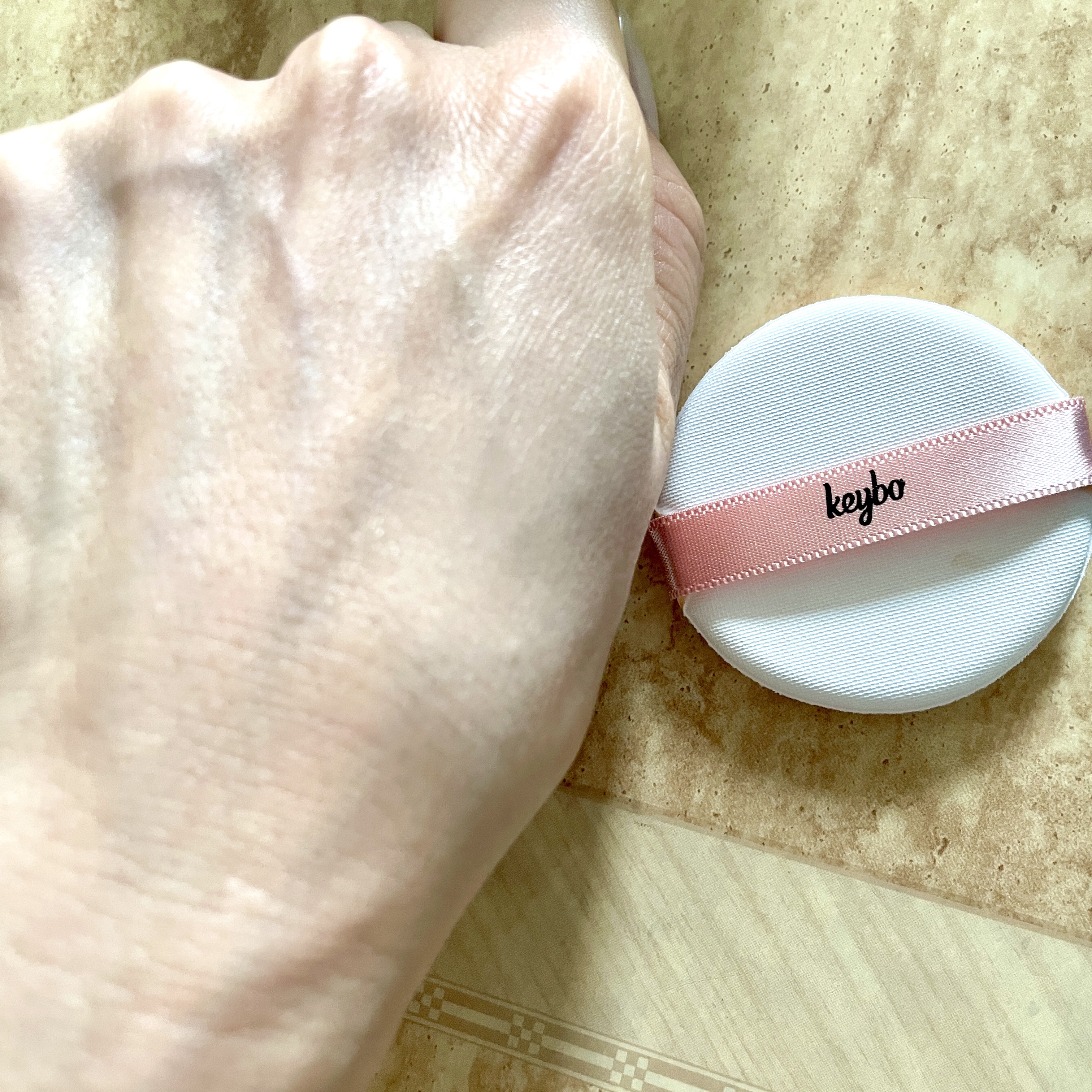 F5 リフレッシュクッション/keybo/クッションファンデーションを使ったクチコミ（3枚目）