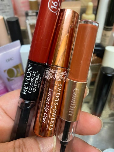 カラーステイ オーバータイム リップカラー 140 アルティメットワイン/REVLON/リップグロスを使ったクチコミ（3枚目）