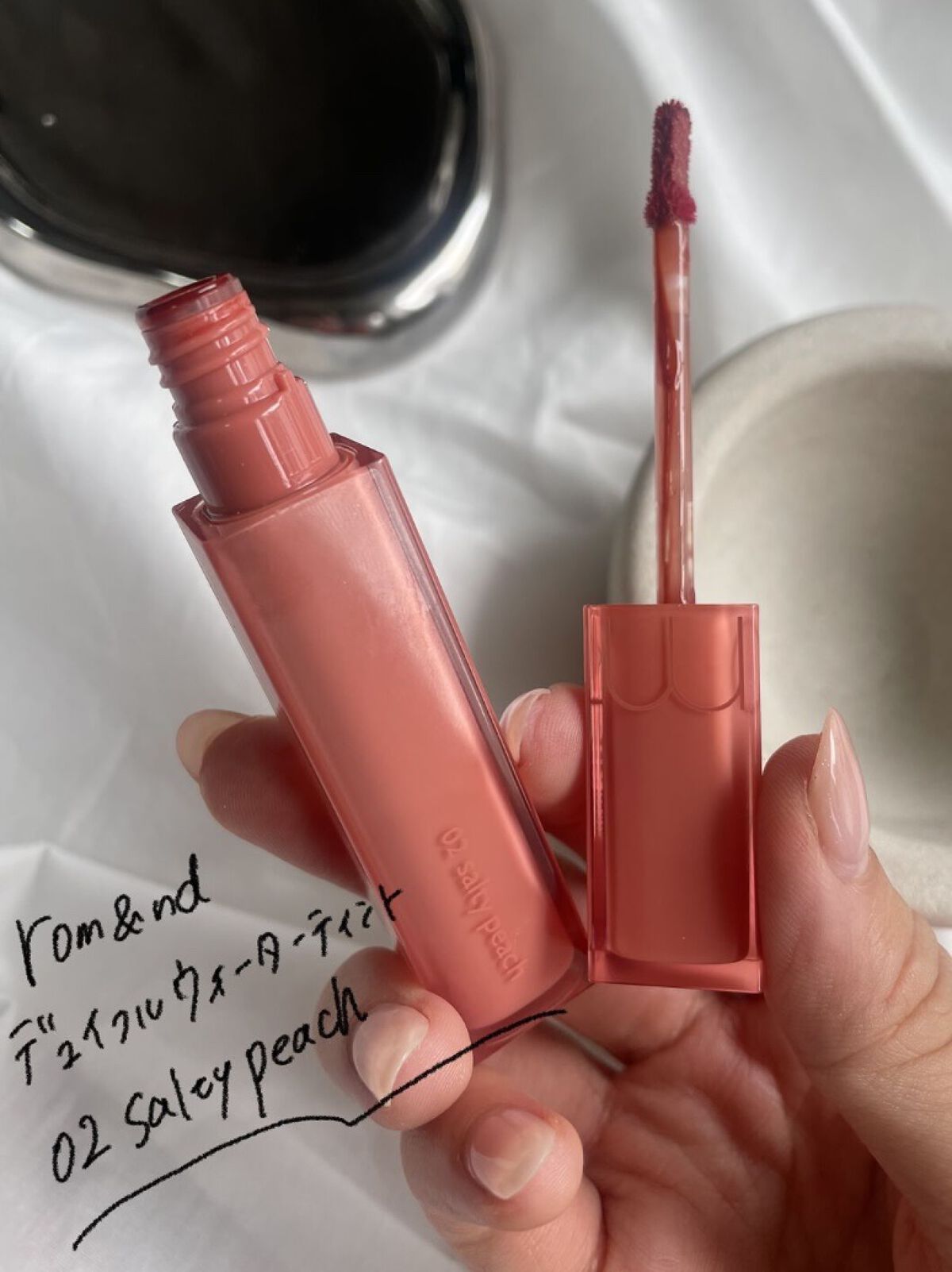 デュイフルウォーターティント 02 ソルティーピーチ/rom&nd/リップティントを使ったクチコミ（2枚目）