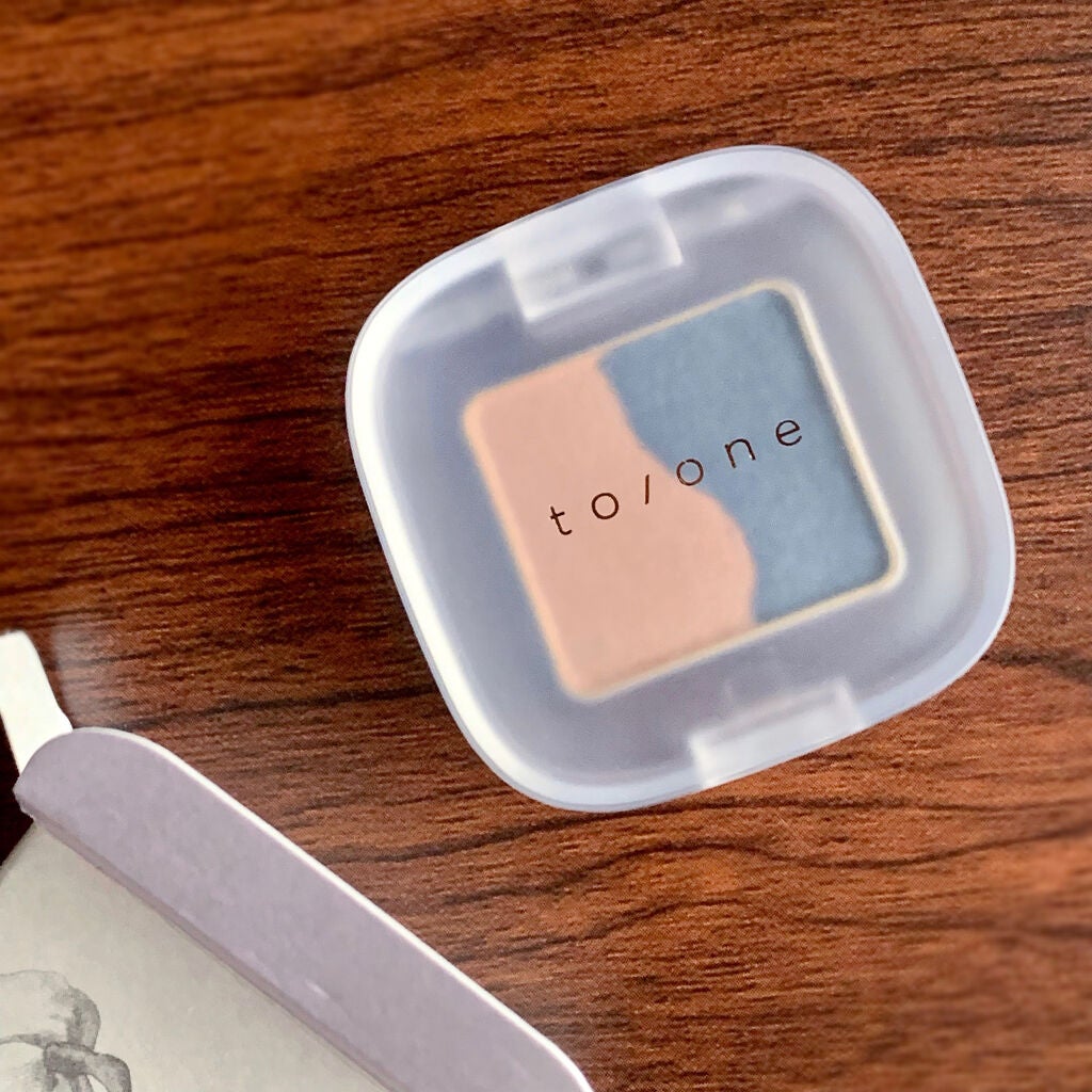 ペタル フロート アイシャドウ/to/one/アイシャドウパレットを使ったクチコミ(1枚目)