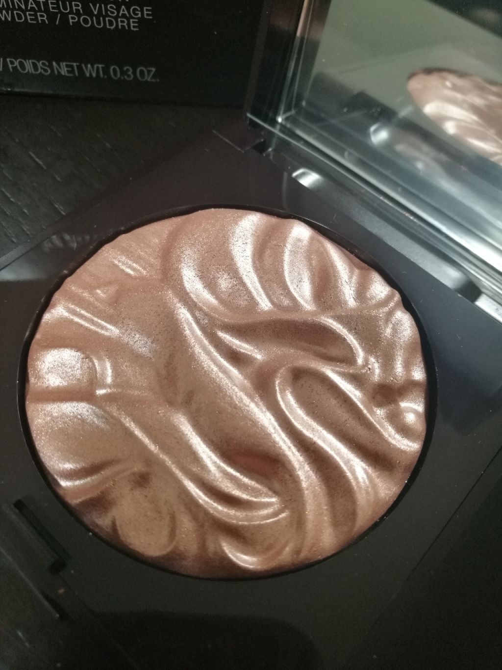 フェイスイルミネーター/ローラ メルシエ/パウダーハイライトを使ったクチコミ(2枚目)