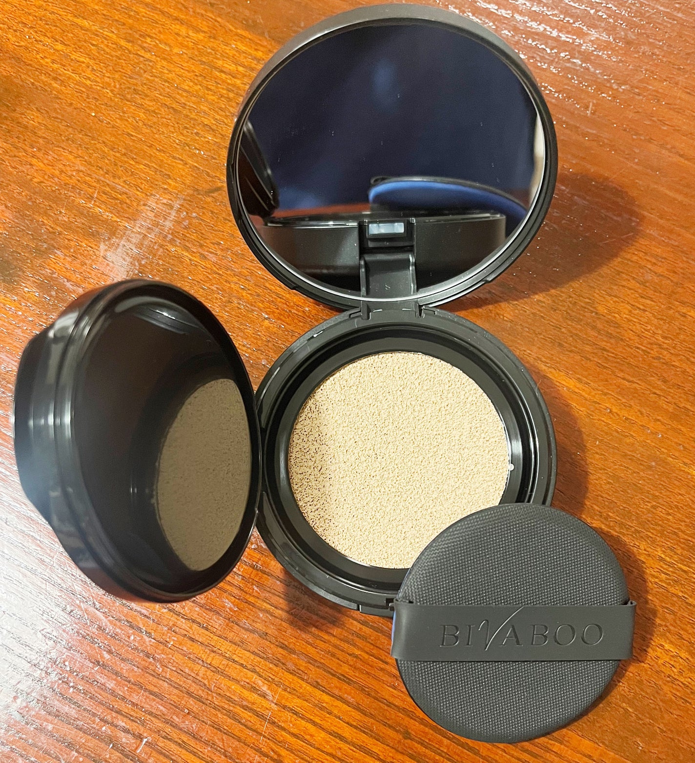 ベルベットジュエルクッション/BIVABOO/クッションファンデーションを使ったクチコミ(3枚目)