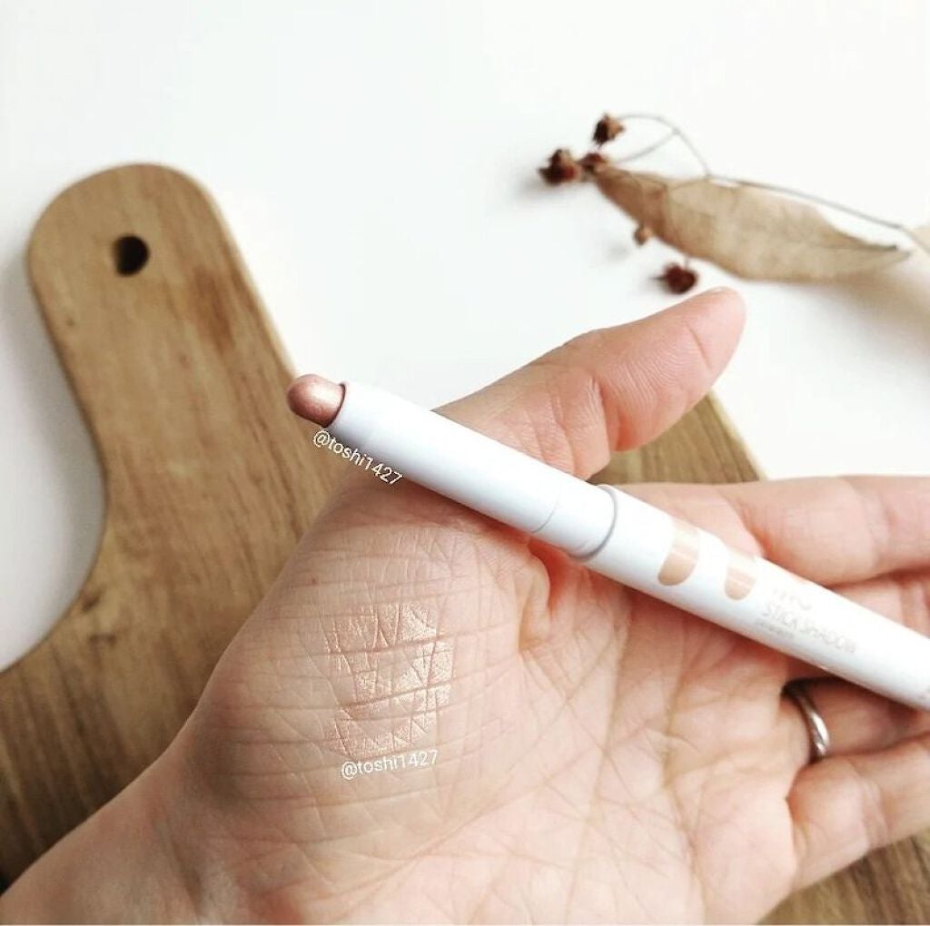 アイムスティックシャドウシマー/i’m meme/スティックアイシャドウを使ったクチコミ(3枚目)