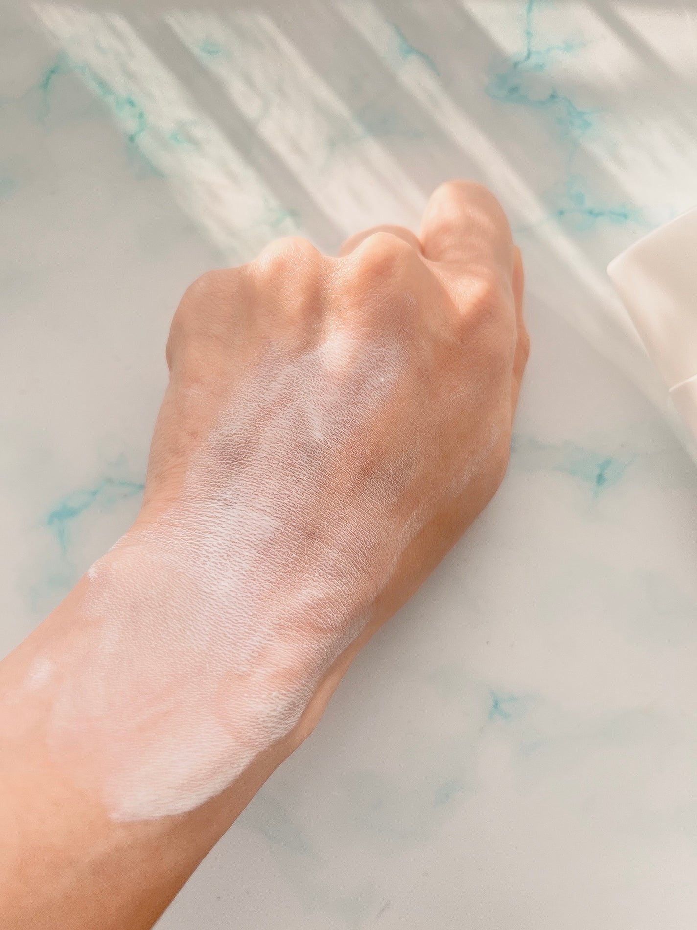 ベルディオ UV モイスチャージェル N/メンターム/日焼け止めジェルを使ったクチコミ(3枚目)