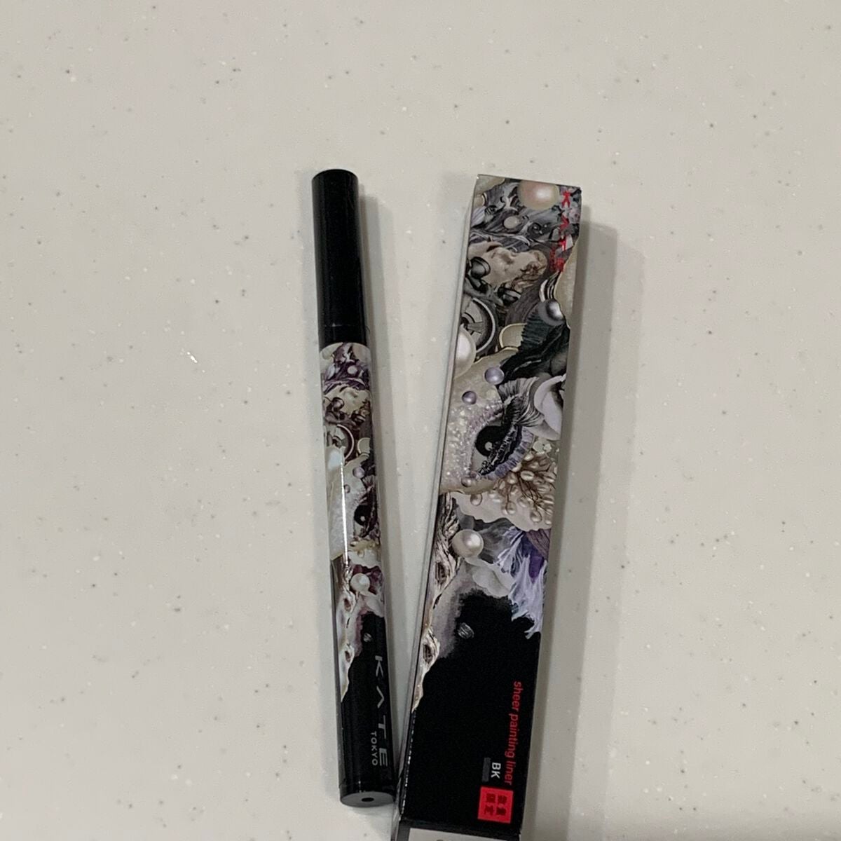 シアーペインティングライナー/KATE/リキッドアイライナーを使ったクチコミ(1枚目)