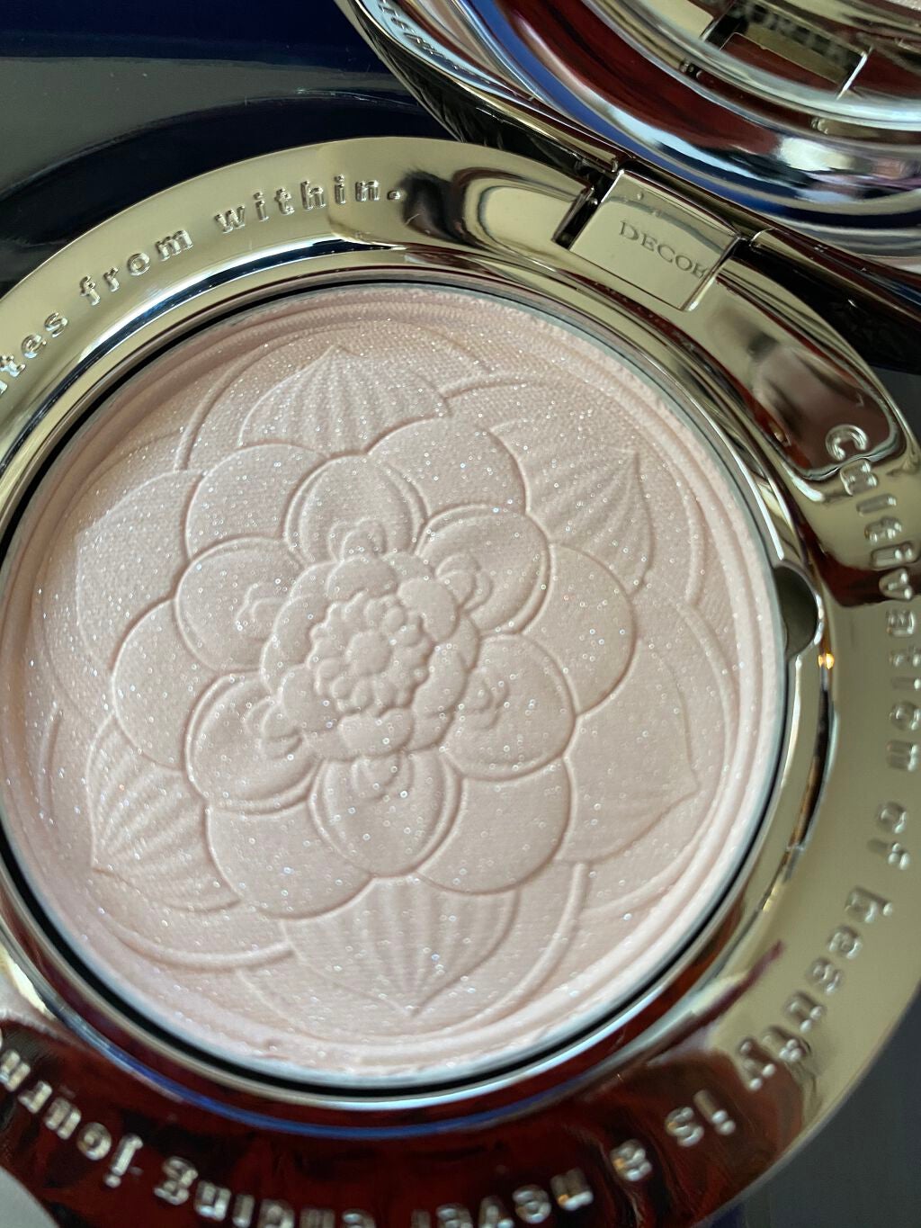 マルセル ワンダース コレクション コスメデコルテ フェイスパウダー X/DECORTÉ/プレストパウダーを使ったクチコミ(3枚目)