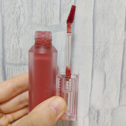 ウォーター ベアー ティント 06 ソフトリー ブラウン(SOFTLY BROWN)/PERIPERA/リップティントを使ったクチコミ(2枚目)