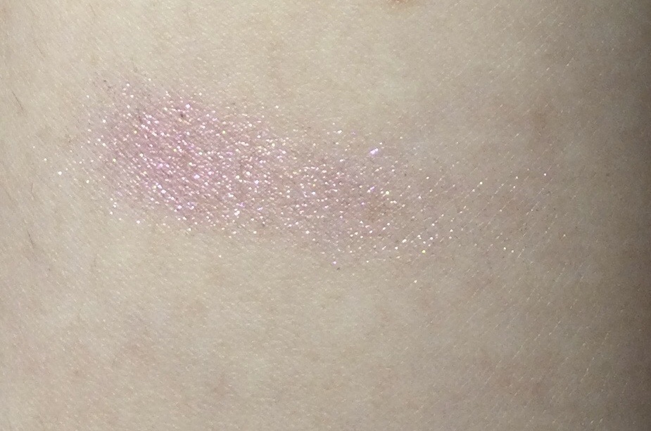 エレガンス ラズル スターアイカラー/エレガンス ラズル /単色アイシャドウを使ったクチコミ（2枚目）