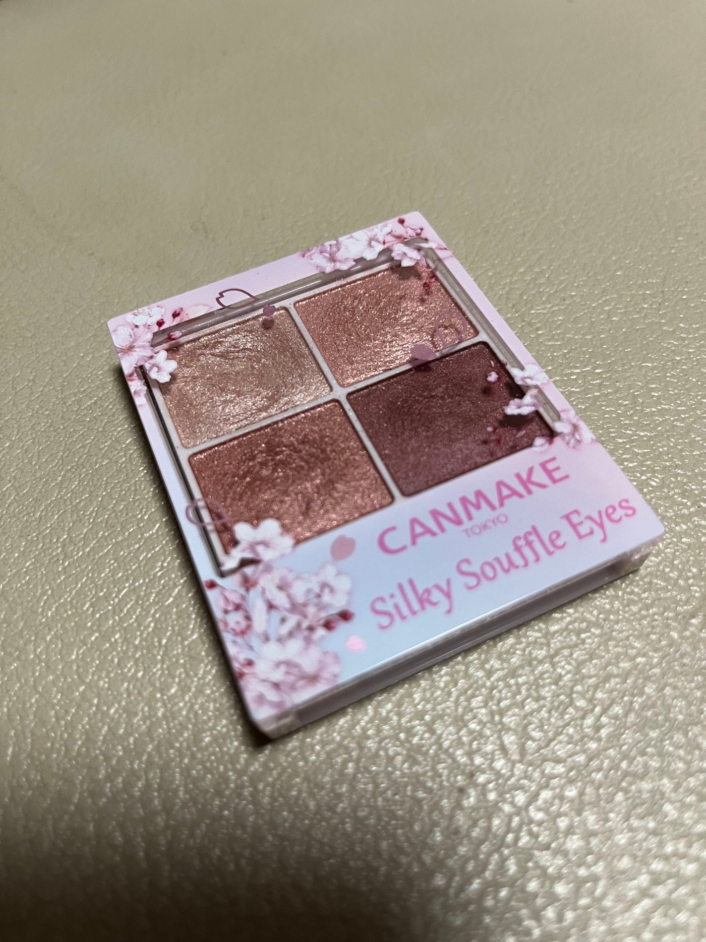 IYu on LIPS 「これ!!私激推しアイシャドウ♡キャンメイクのシルキースフレアイ..」(1枚目)