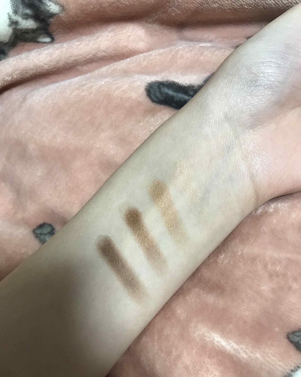 スキニーリッチシャドウ/excel/アイシャドウパレットを使ったクチコミ(3枚目)