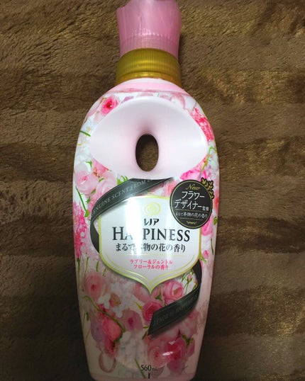 レノア レノア ハピネス 柔軟剤 ラブリー&ジェントルフローラルの香りのクチコミ「レノアハピネス
ラブリー&ジェントルフローラルの香り
普通より多めに入れても
そんな香りませ.....」(1枚目)