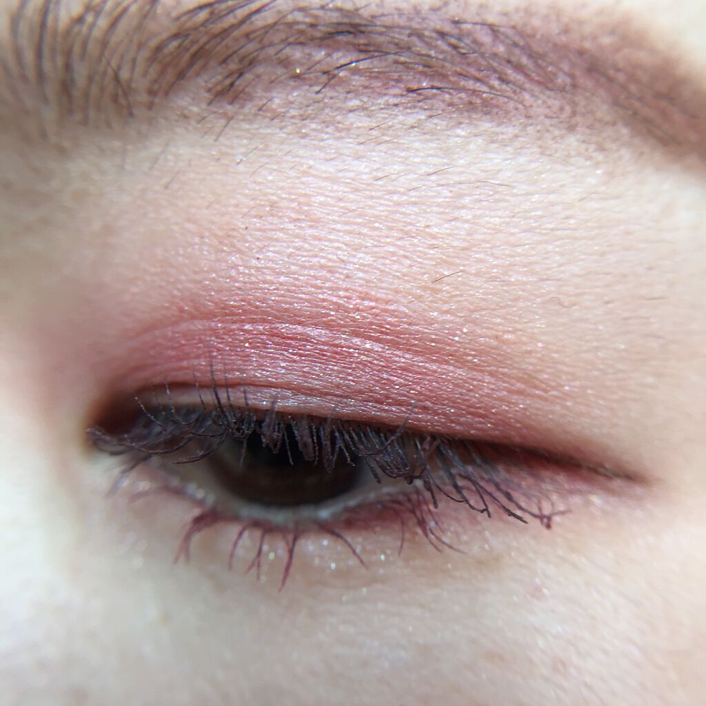 あゆみ on LIPS 「・\#todaysmake/・アイシャドウ☑@SUQQU#彩雫..」(4枚目)