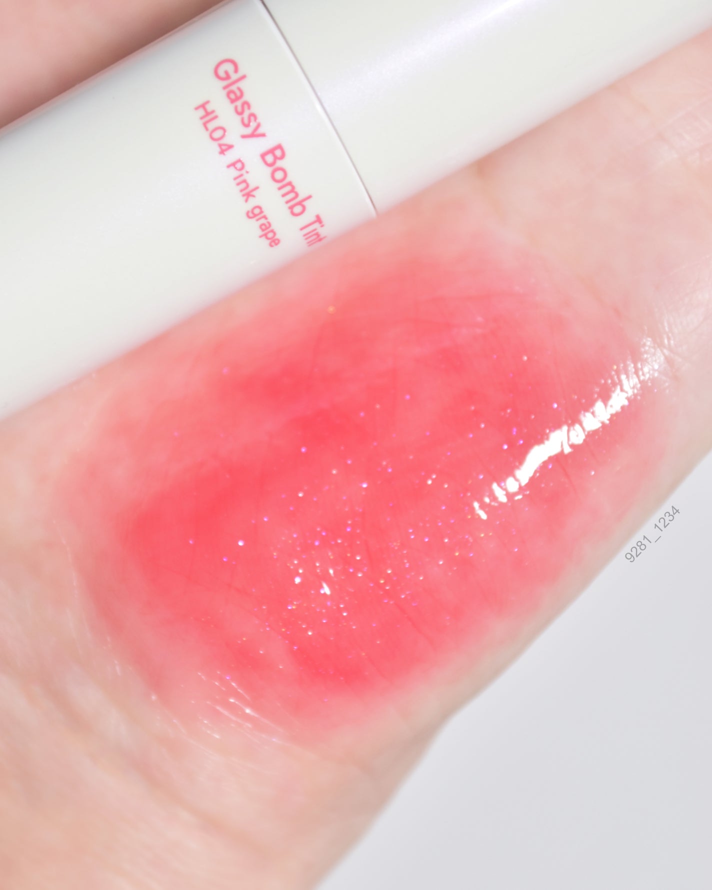 アンドバイロムアンド グラッシーボムティント/&nd by rom&nd/リップティントを使ったクチコミ(5枚目)