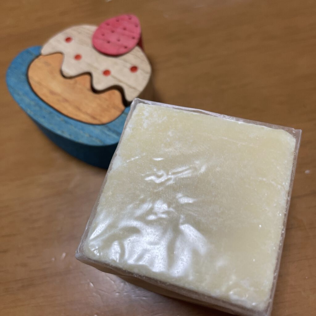 キューブソープ ココナッツミルク/Le Chatelard(ル・シャトラール)/ボディ石鹸を使ったクチコミ（3枚目）