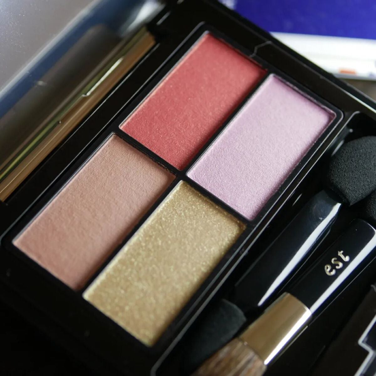 デイライト タッチ アイシャドウ /est/アイシャドウパレットを使ったクチコミ(2枚目)