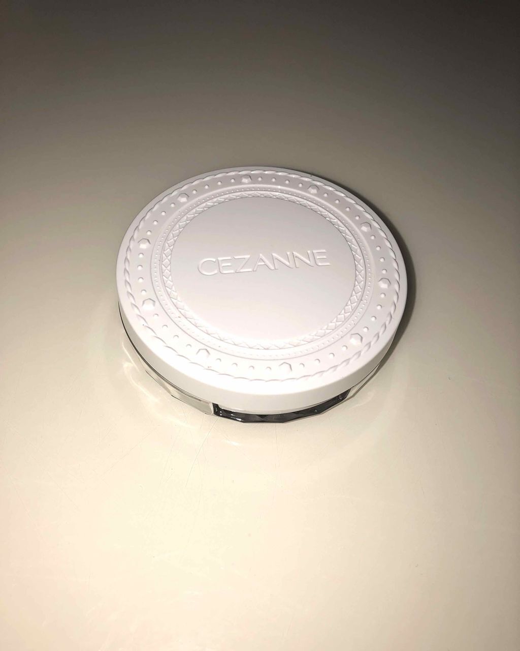 UVクリアフェイスパウダー/CEZANNE/プレストパウダーを使ったクチコミ(1枚目)