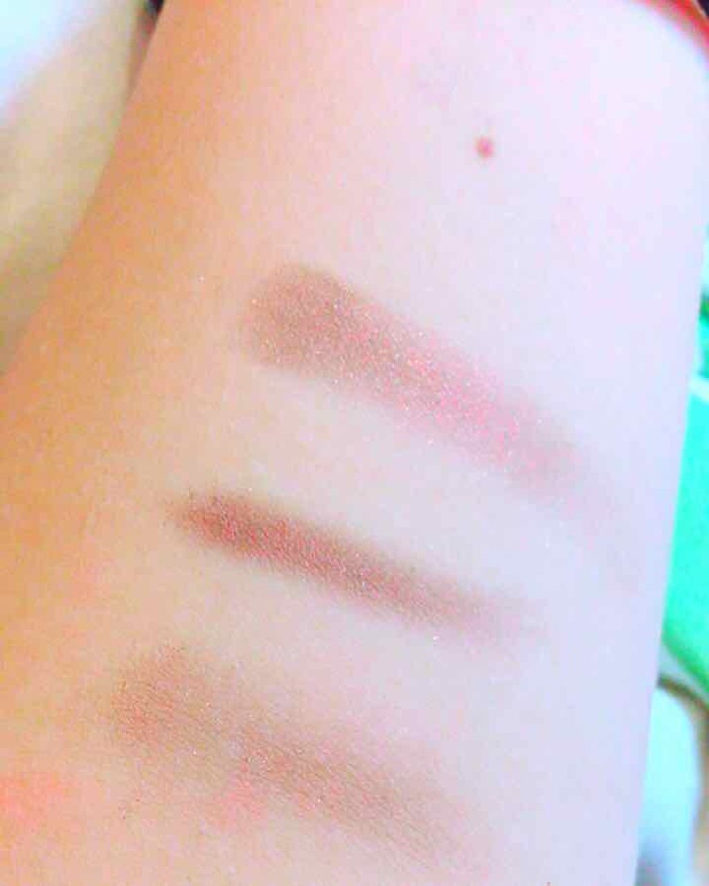 春姫 アイシャドウブラシ/DAISO/メイクブラシを使ったクチコミ(3枚目)