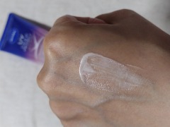 ニベアUV ディープ プロテクト＆ケア トーンアップ エッセンス/ニベア/日焼け止めローションを使ったクチコミ（3枚目）