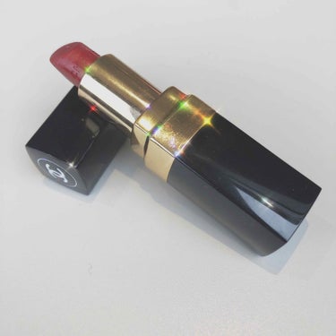 💄CHANEL ルージュ ココ 444 ¥3,900💄

持っているリップの中で、優秀なリップ！
発色が良く、潤いもあり、持ちがいい！
細かいラメも入っていて見た目も可愛い！

#CHANEL  #ルー